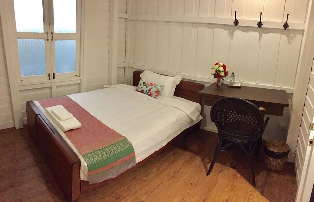 Baankachitpan Bangkok Hotel Екстериор снимка