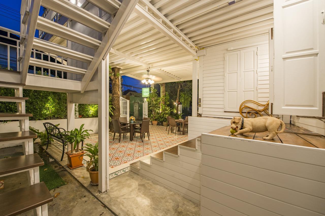 Baankachitpan Bangkok Hotel Екстериор снимка