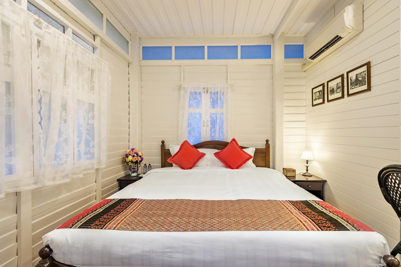 Baankachitpan Bangkok Hotel Екстериор снимка