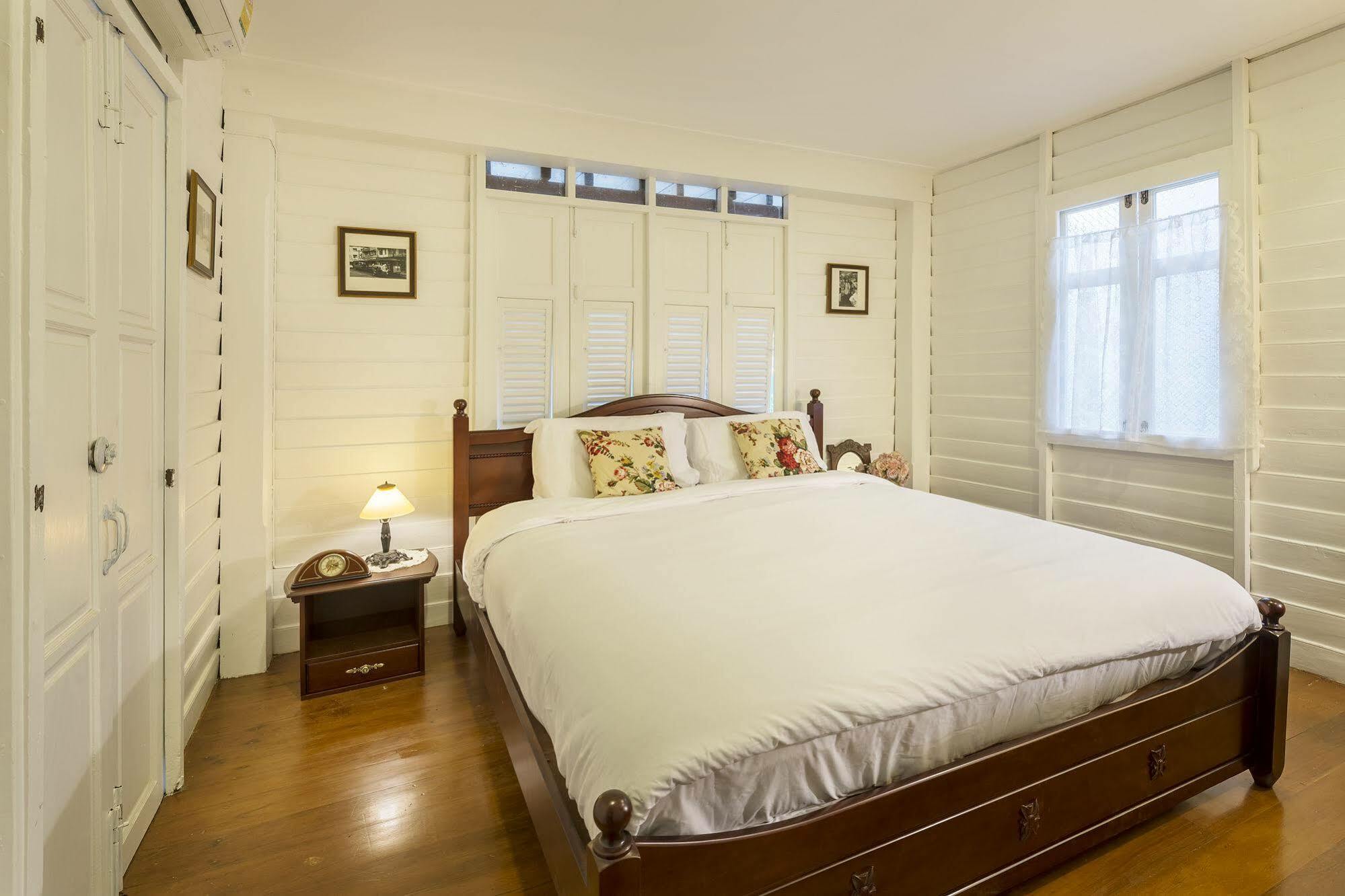 Baankachitpan Bangkok Hotel Екстериор снимка